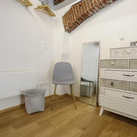 Casera Loft, Historic Courtyard In Navigli-3